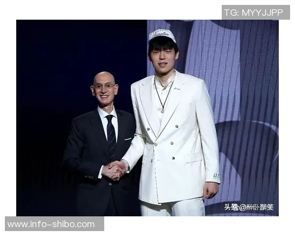 杨瀚森感受世界顶尖运动员的震撼瞬间仿佛置身于虚拟游戏中