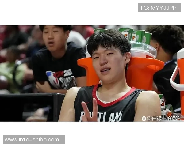 开拓者媒体人杨瀚森表现不佳吕佩尔应尽快考虑交易方案